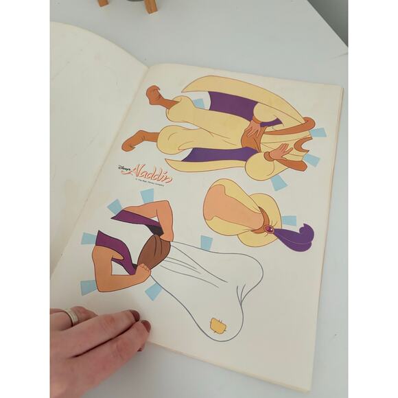 Vintage Disney Aladdin Paper Doll 1992 Golden Books NEW - Picture 7 of 10